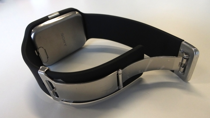 Illustration for article titled SmartWatch 3: Sony Finally Opts for Android Wear